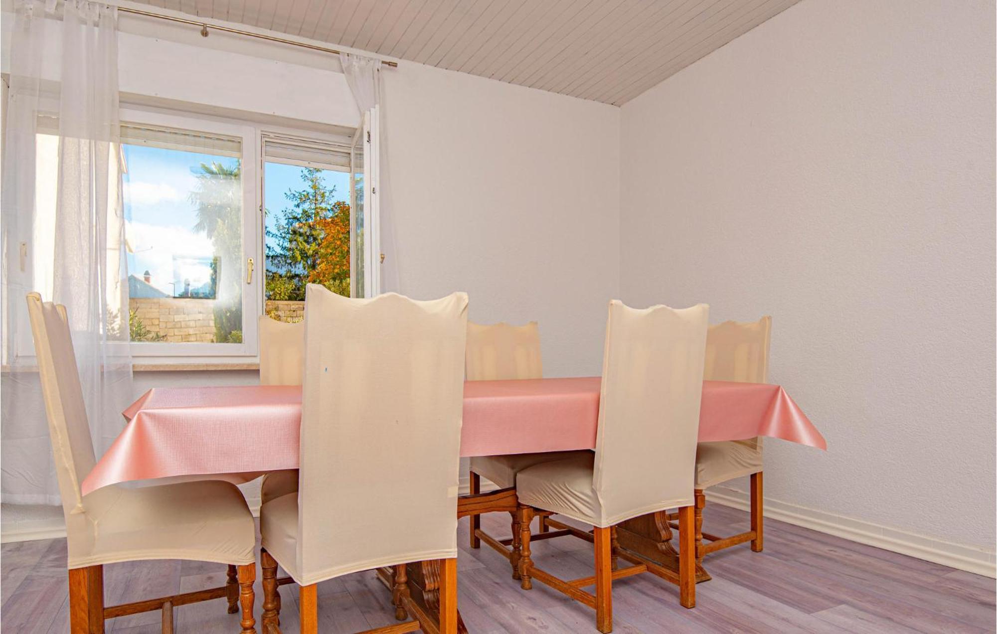 Cozy Home In Dolac With Kitchen プリモシュテン エクステリア 写真